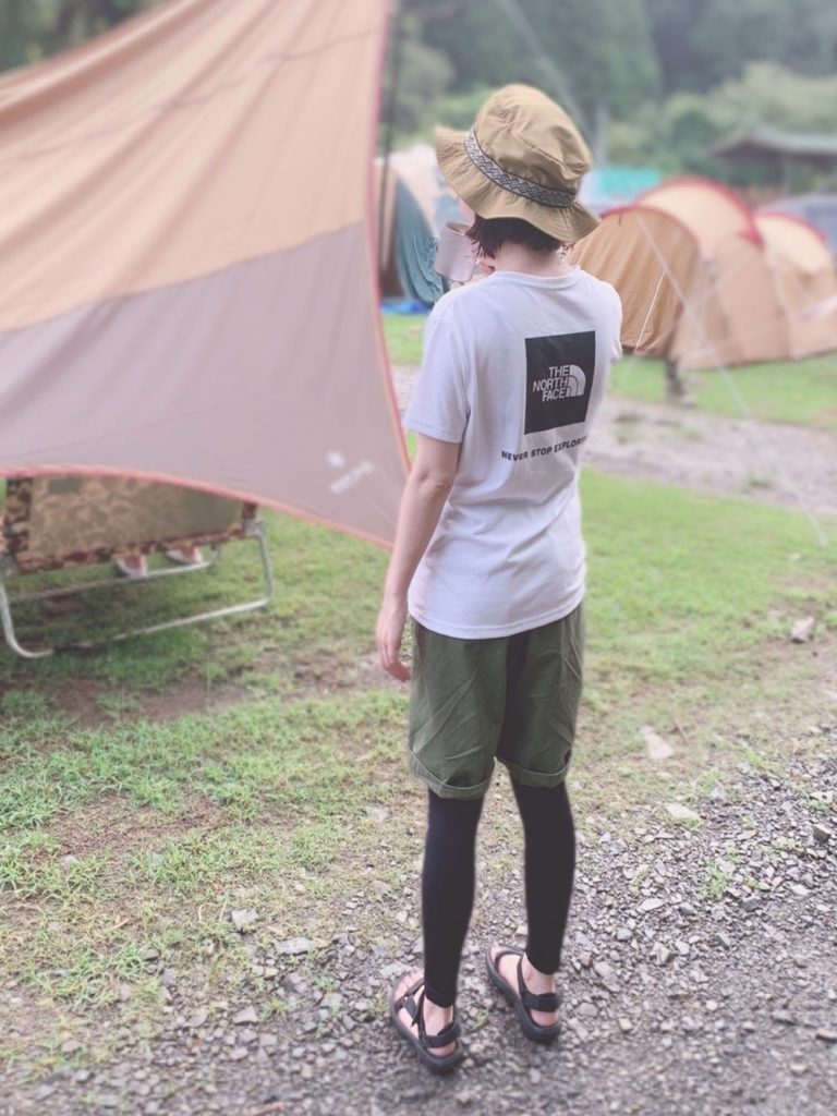 夏のキャンプでの服装ポイント コーデ 女子編 いくつになっても外遊び
